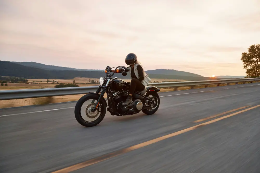 MC_nieuwleusn_harley-davidson-zGzXsJUBQfs-unsplash-1_1.webp